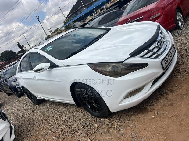 Hyundai Sonata Limited 4dr Sedan w/Prod. End 12/13 (2.0L 4cyl Turbo 6A)