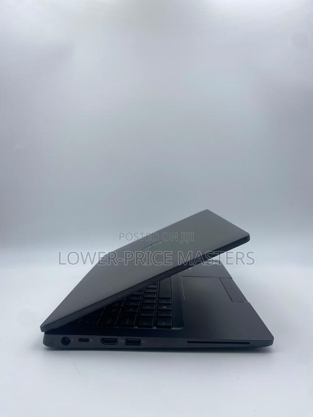 New Laptop Dell Latitude 5300 8GB Intel Core I5 SSD 256GB photo 2