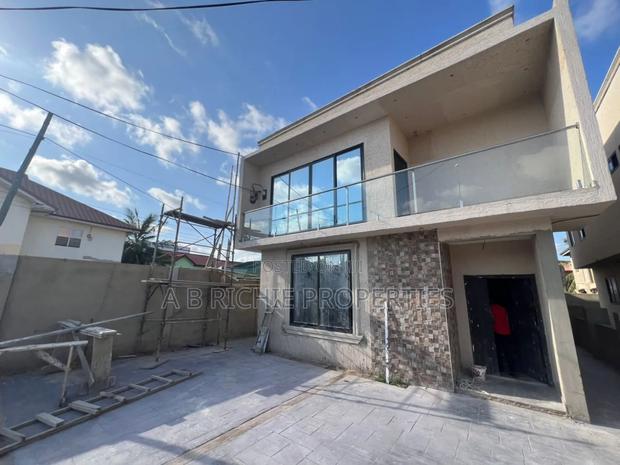 4bdrm House in Ab Richie Properties, Spintex for sale · Photo 4