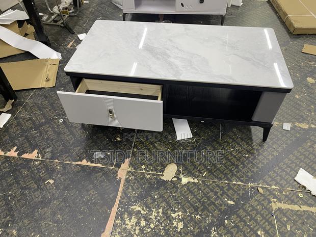 Quality Center Table Top Marble 65-120 · Photo 4