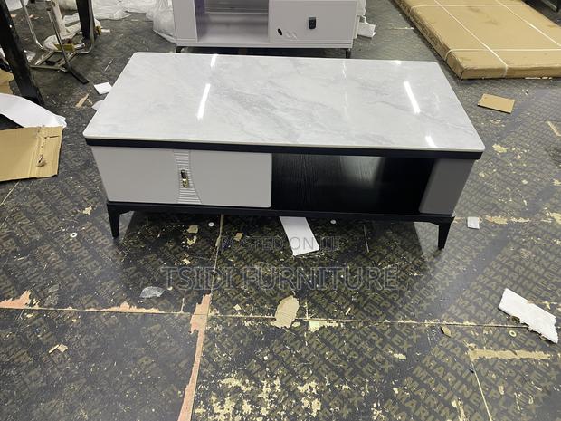 Quality Center Table Top Marble 65-120 · Photo 3