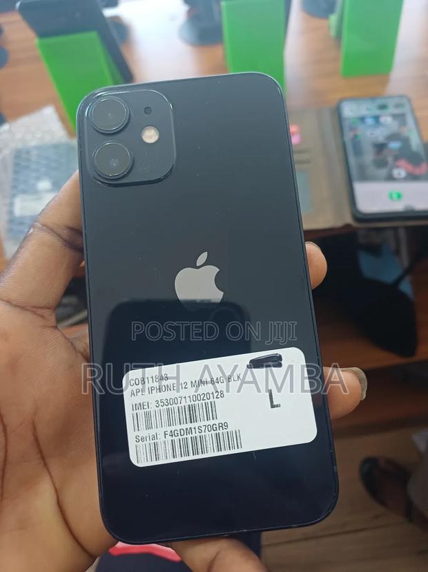 New Apple iPhone 12 mini 64 GB Black · Photo 3