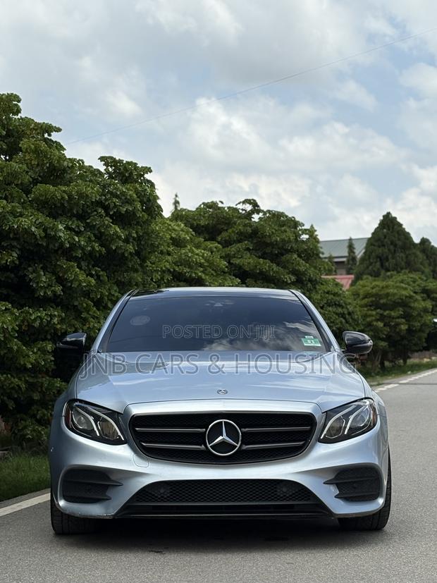 Mercedes-Benz E300 2018 Silver