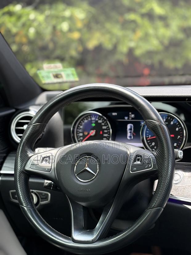 Mercedes-Benz E300 2018 Silver