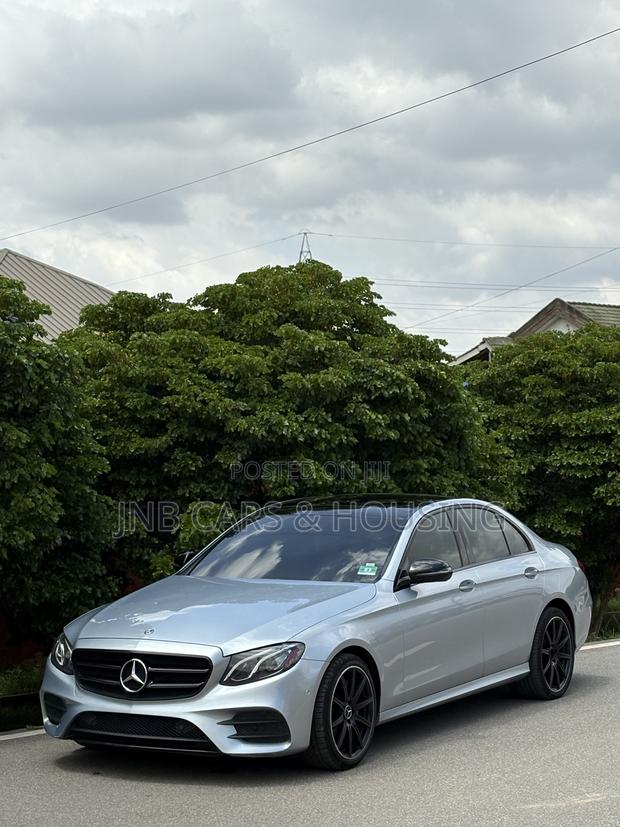 Mercedes-Benz E300 2018 Silver