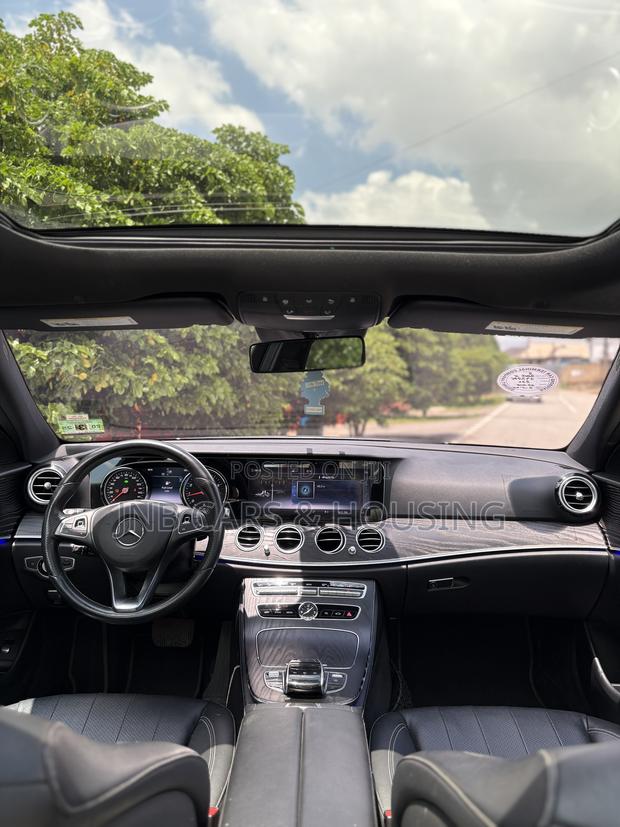 Mercedes-Benz E300 2018 Silver