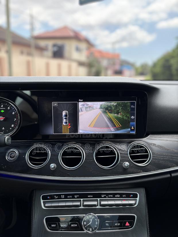 Mercedes-Benz E300 2018 Silver