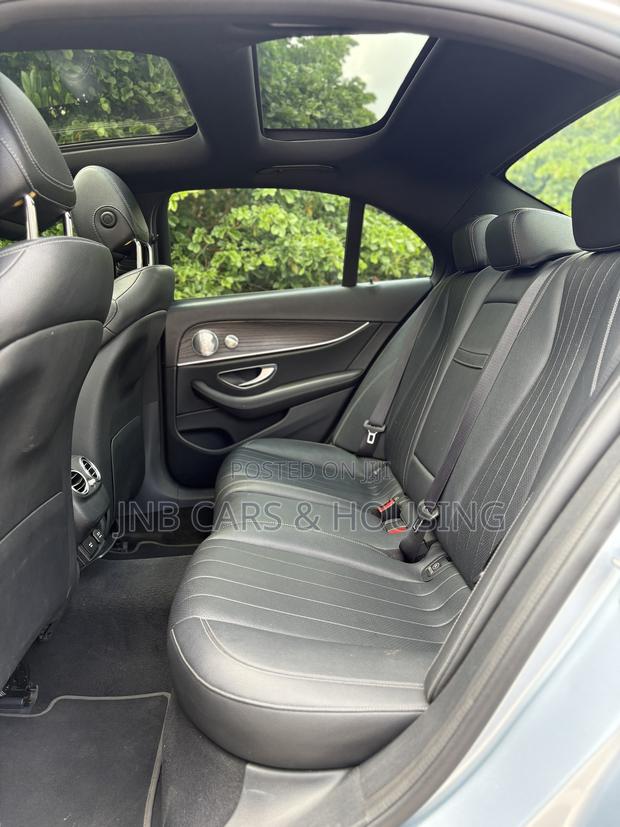 Mercedes-Benz E300 2018 Silver