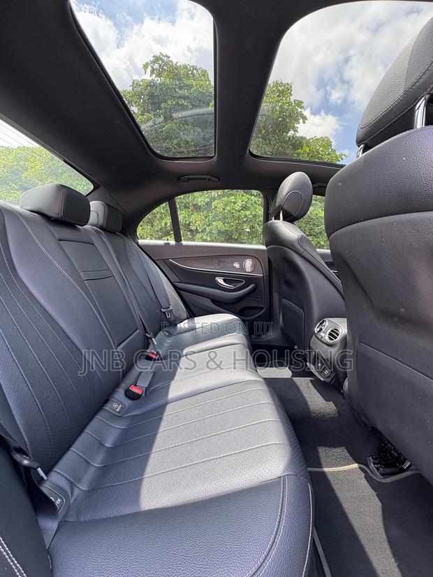 Mercedes-Benz E300 2018 Silver