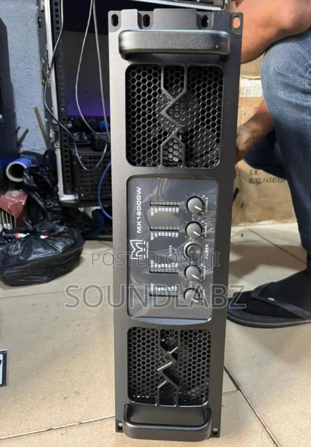 Audio Mx18000w 4-in-1 Power Amplifier. · Photo 3