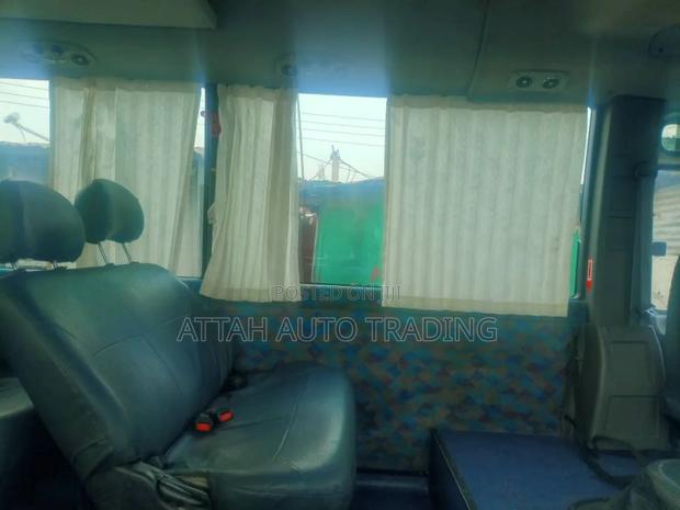 Hyundai County 2012 White photo 2