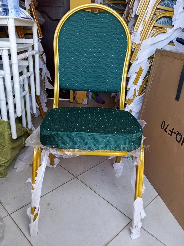 Golden Base Green Stackable Chair for Church, Auditorium Etc · Photo 2
