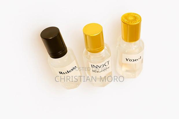 Perfume Oil · Photo 4