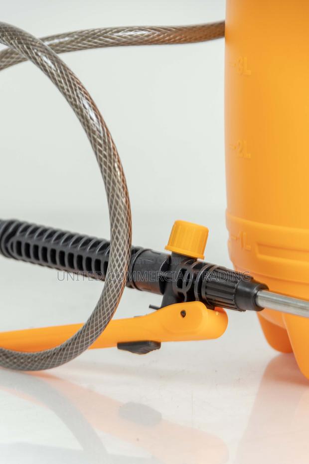 Pressure Sprayer photo 5