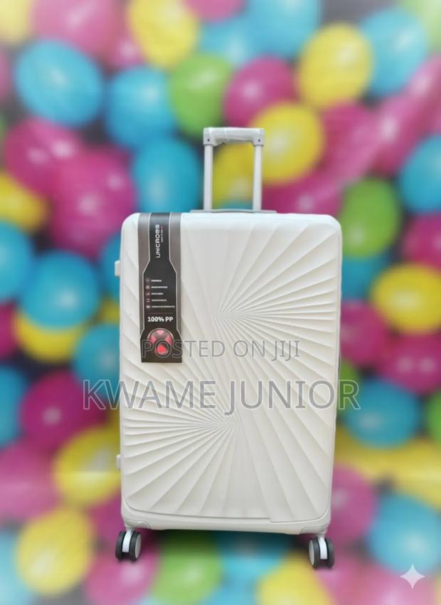 Trolling Traveling Luggage Large 28 Inch Unbreakable photo 3