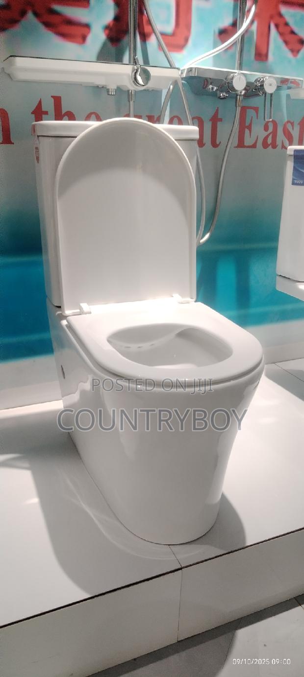 Water Closet · Photo 2