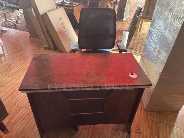 1m Office Table With Drawers And Uk Used Chair · Photo 4