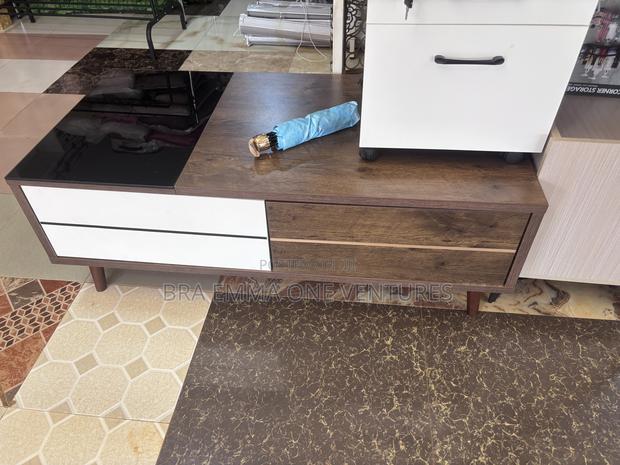 Center Table And Bedside Drawer · Photo 2