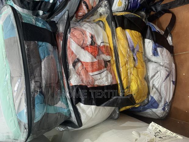 7 Pieces Duvet Sets for Home and Tourists Use · Photo 2