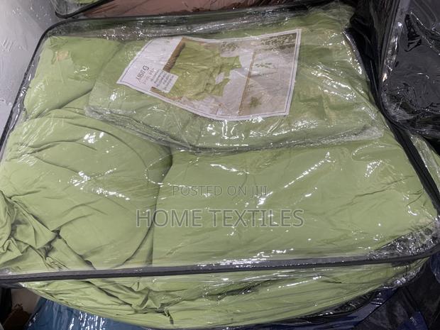 7 Pieces Lemon Green Duvet Set for Home and Hotel Room Service · Photo 2