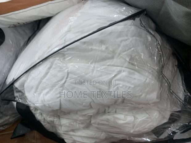 White Duvet Sets for Hotel Use · Photo 2