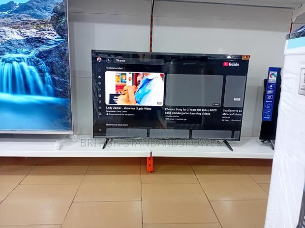 Best Value 32" Smart TCL Tv · Photo 3