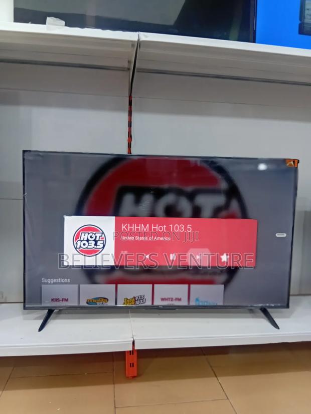 TCL/ Google Tv Qled Display Smart Tv · Photo 2