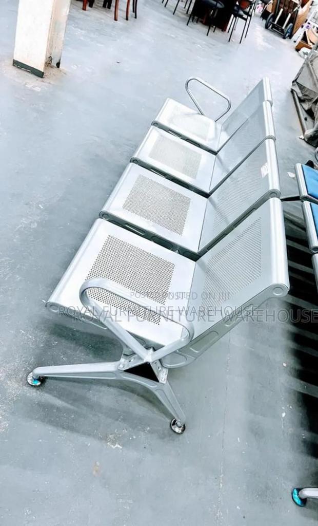 4 Seater Metallic Airport Chair · Photo 2