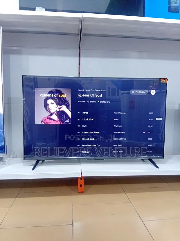 43inches Smart Tv TCL/Google Collaboration Qled Display · Photo 1
