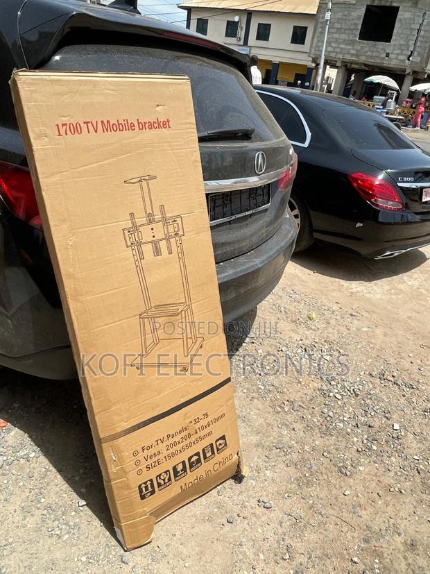 Universal Floor Stand For Large Flat Screen Tvs (32–75′′) · Photo 4