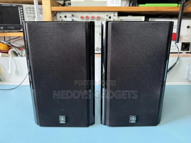 Yamaha Nx-E800 Piano Craft 2-Way Speakers