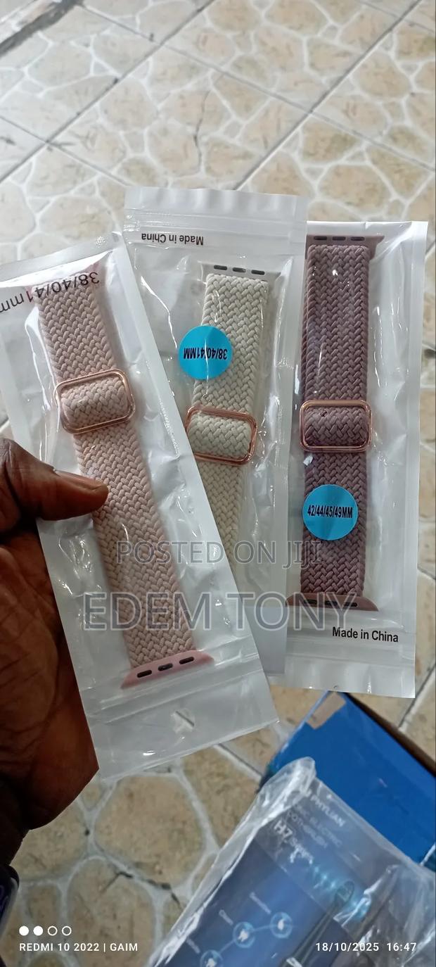 Apple iPhone Woven Watch Strap · Photo 3