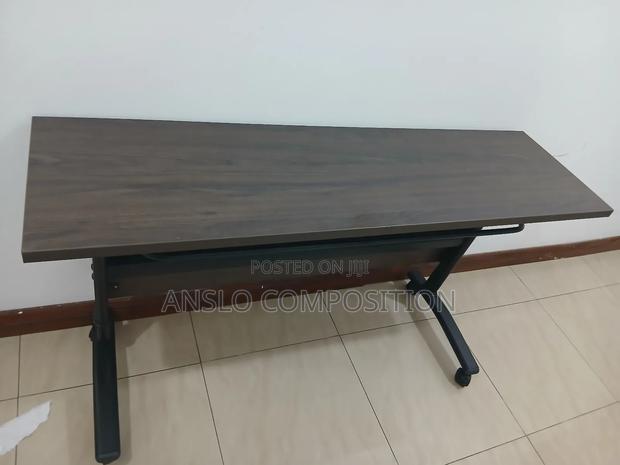 Modern Study Desk · Photo 4
