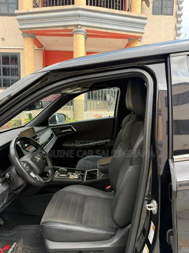 Mitsubishi Outlander Sport SE 2023 Black