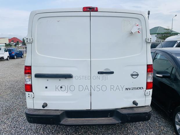 Nissan NV200 2019 White photo 2