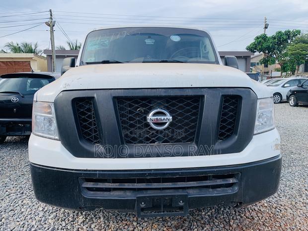 Nissan NV200 2019 White photo 8