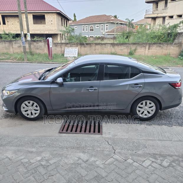 Nissan Sentra SV 2020 Gray photo 11