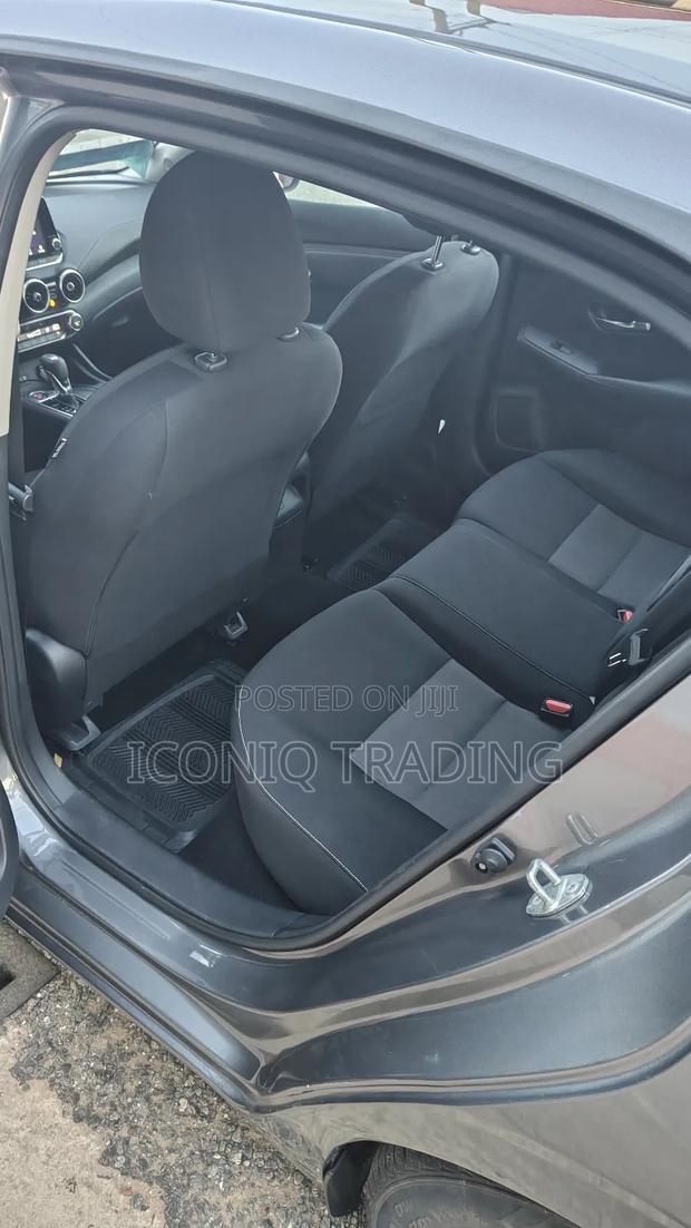 Nissan Sentra SV 2020 Gray photo 9