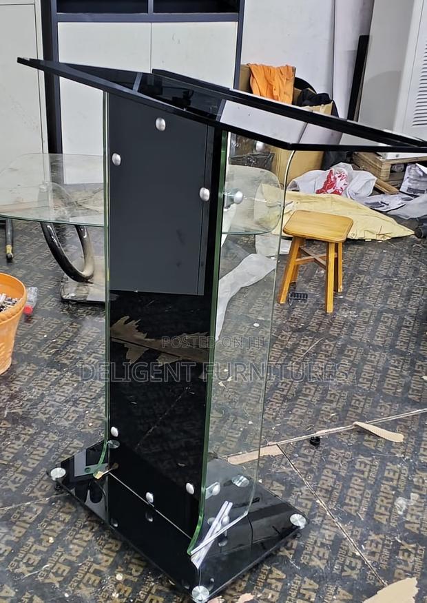 Glass-Made Pulpit