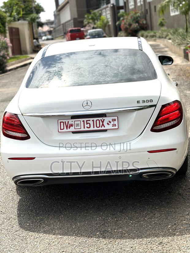 Mercedes-Benz E300 4Matic AWD Sedan (2.0L 4cyl 9A) 2017 White