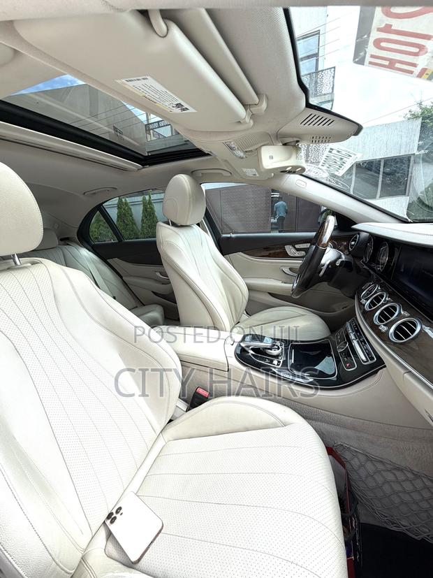 Mercedes-Benz E300 4Matic AWD Sedan (2.0L 4cyl 9A) 2017 White