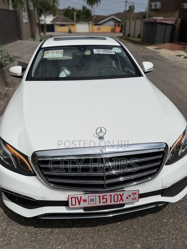 Mercedes-Benz E300 4Matic AWD Sedan (2.0L 4cyl 9A) 2017 White