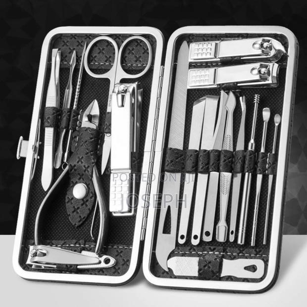 Nail Pedicure Accessories Set photo 2