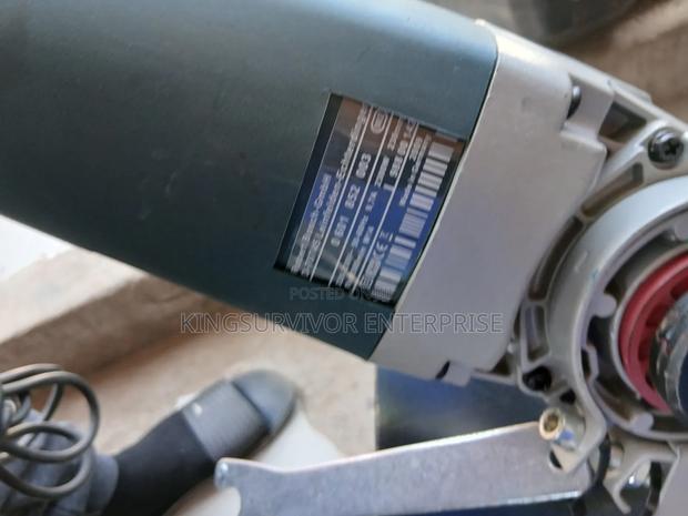 9inches Bosch Angle Grinder photo 2