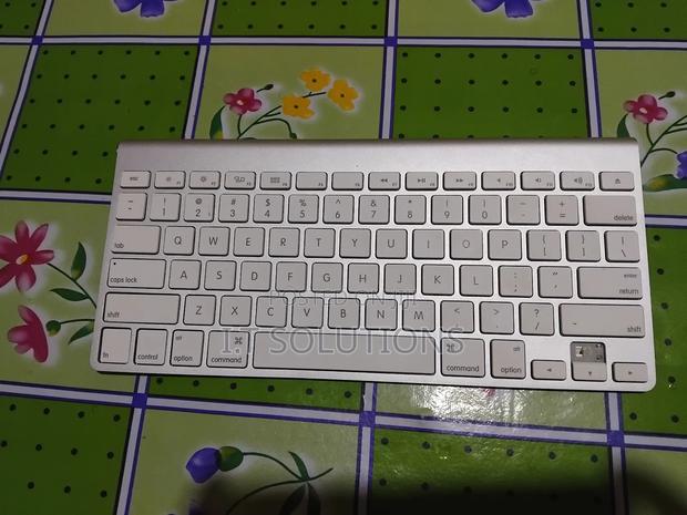 Apple Magic Keyboard · Photo 1