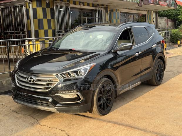 Hyundai Santa Fe Limited AWD 2016 Black photo 2