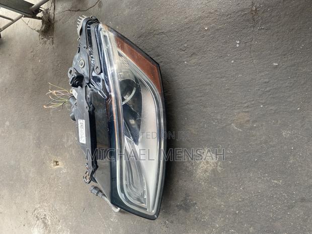 Audi Q5 Head Light