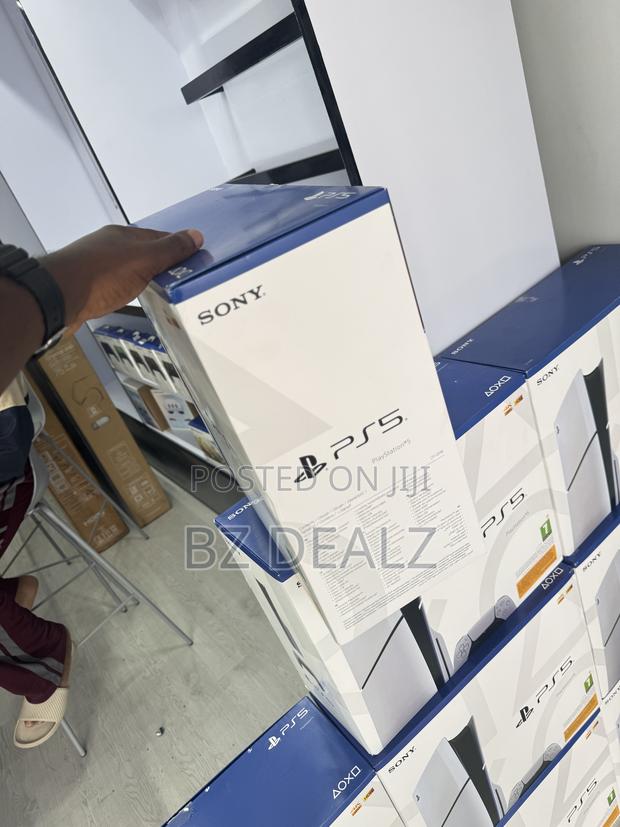 Playstation 5 Slim Standard photo 2
