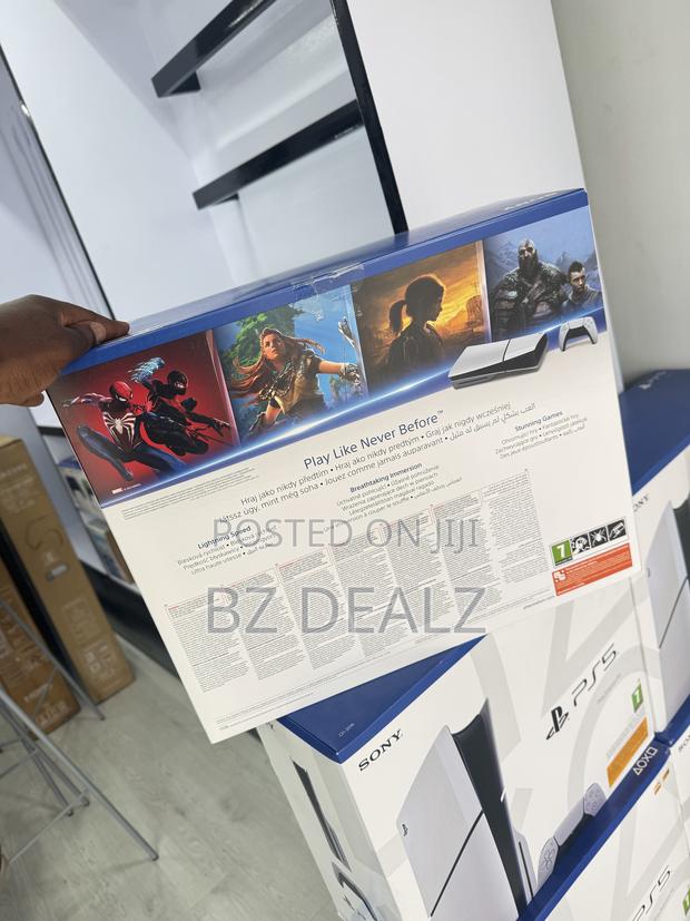 Playstation 5 Slim Standard photo 3