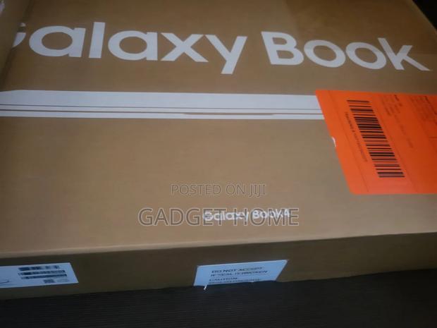 New Laptop Samsung Galaxy Book4 16GB Intel Core I7 SSD 512GB